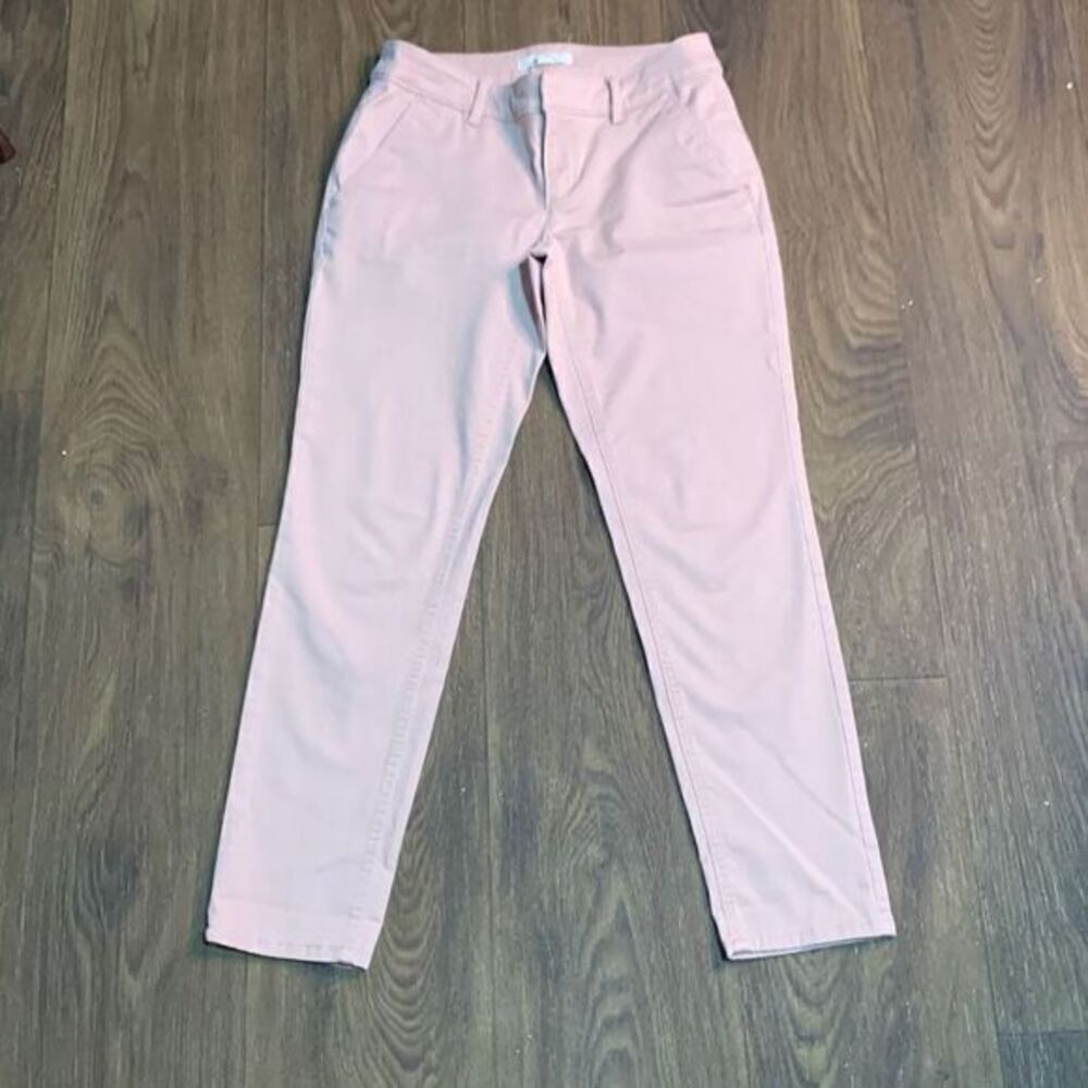 Loft pastel salmon chino pant. Ankle length mid rise khaki